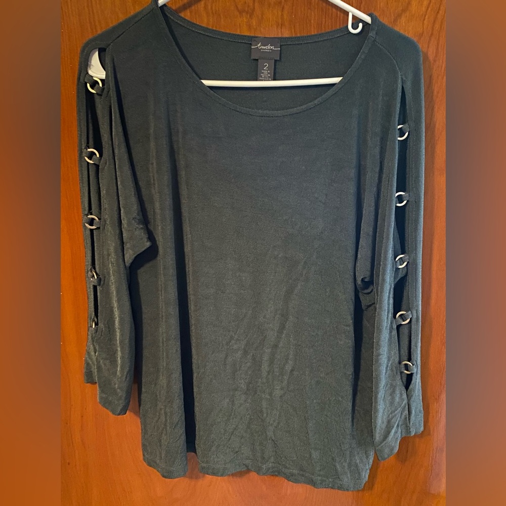 Preowned Women’s Olive Green Long Sleeve Travelers by Chico’s Top - Size 2 (14)